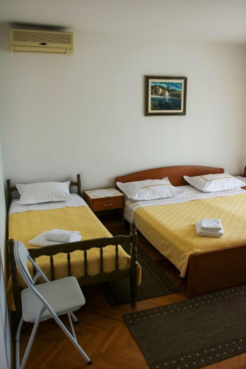 Apartments Zdravko - 150 M From Sandy Beach Duće المظهر الخارجي الصورة